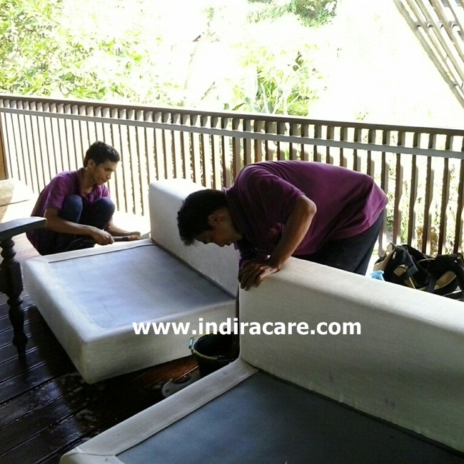 Jasa cuci sofa bed di Bali