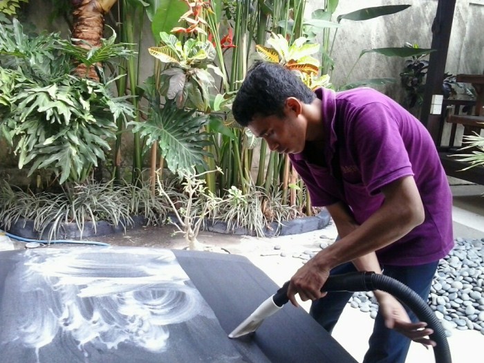 Jasa cuci springbed di Bali
