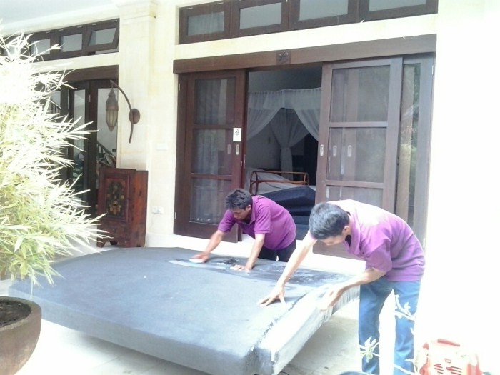 Jasa cuci springbed di Bali