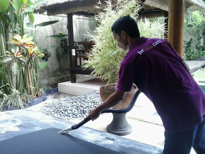 Jasa cuci springbed di Bali